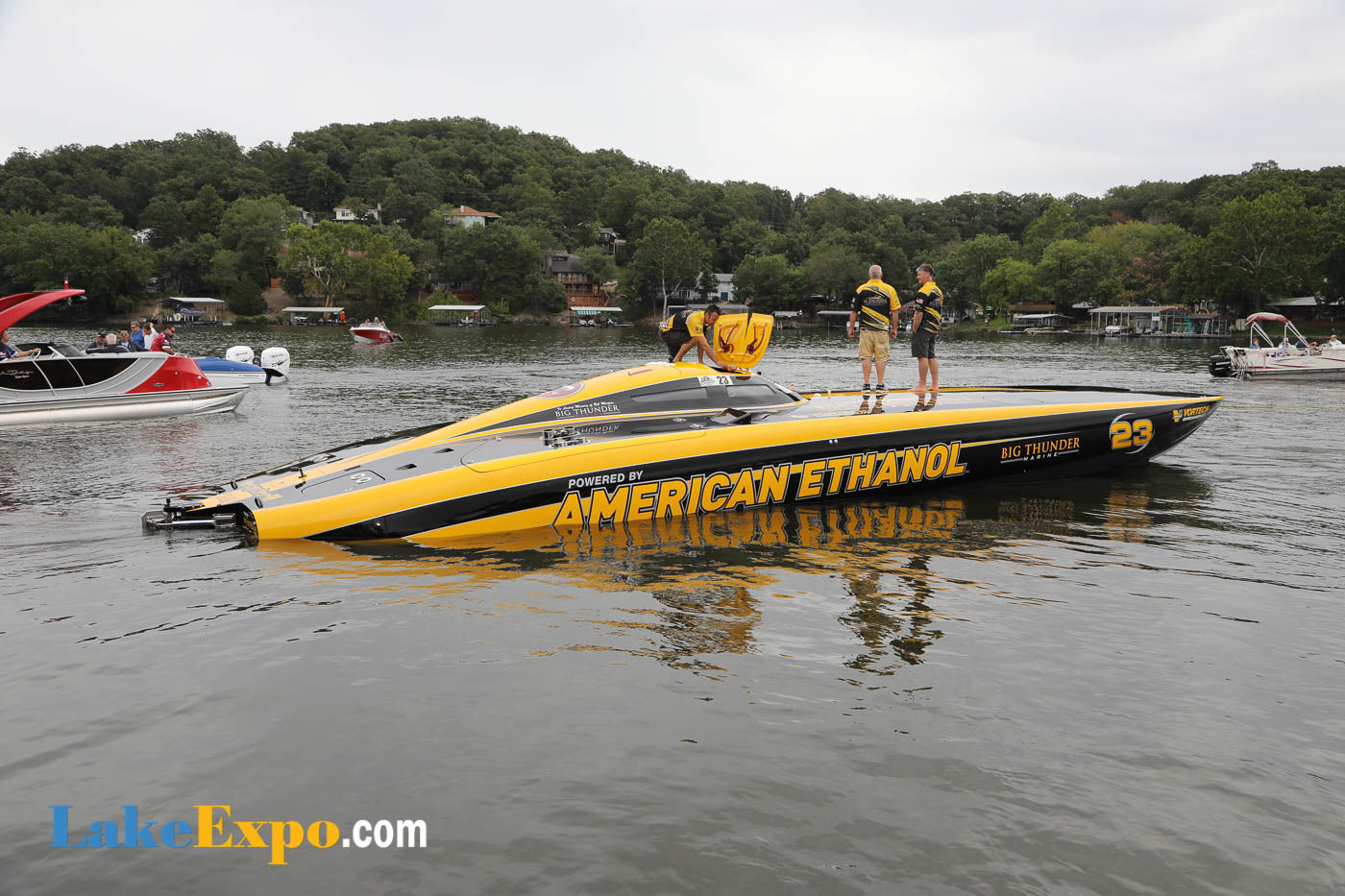 Shootout Boats In The Pits-36.jpg